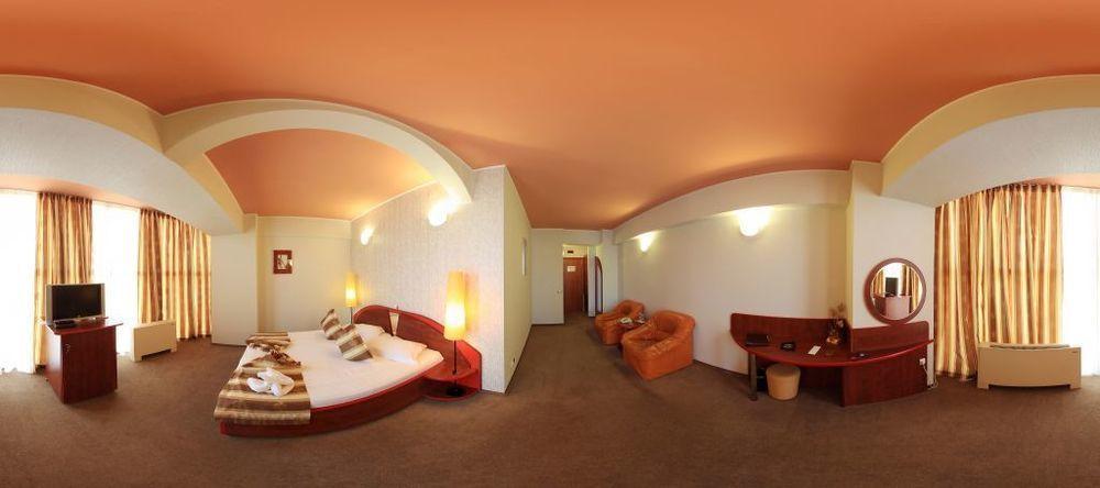 Hotel Helin - Calea Bucuresti 克拉奥华 外观 照片