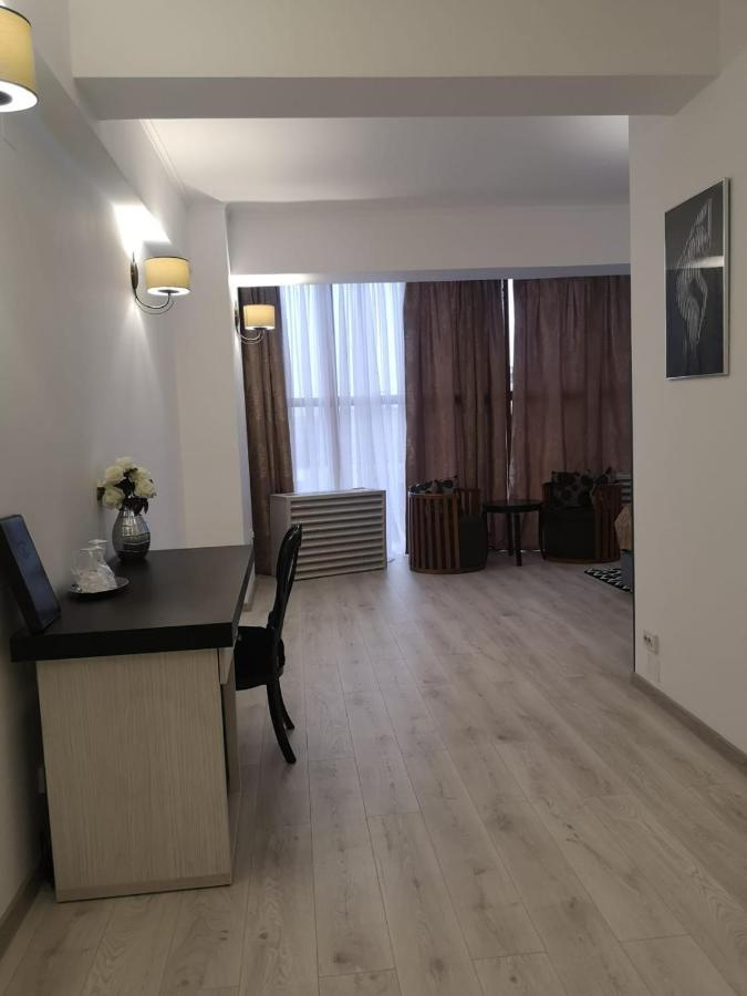Hotel Helin - Calea Bucuresti 克拉奥华 外观 照片