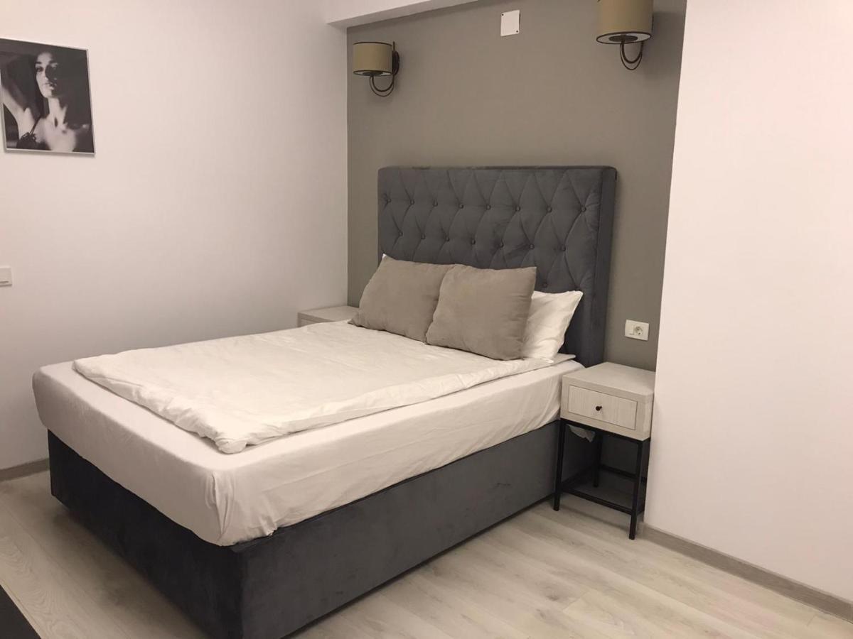Hotel Helin - Calea Bucuresti 克拉奥华 外观 照片